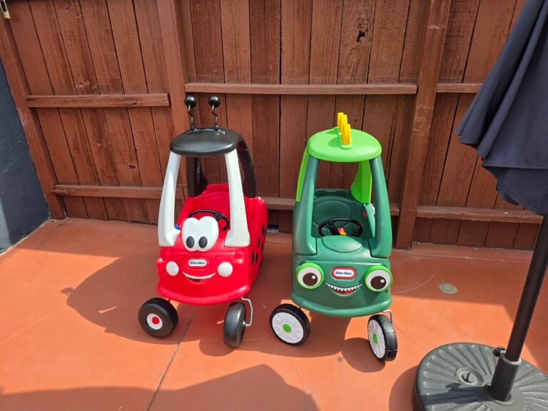 Children's car toys.